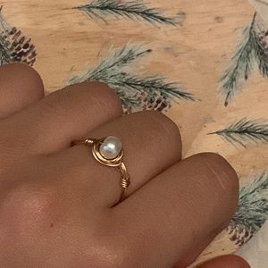 Pure pearl ring!🔮